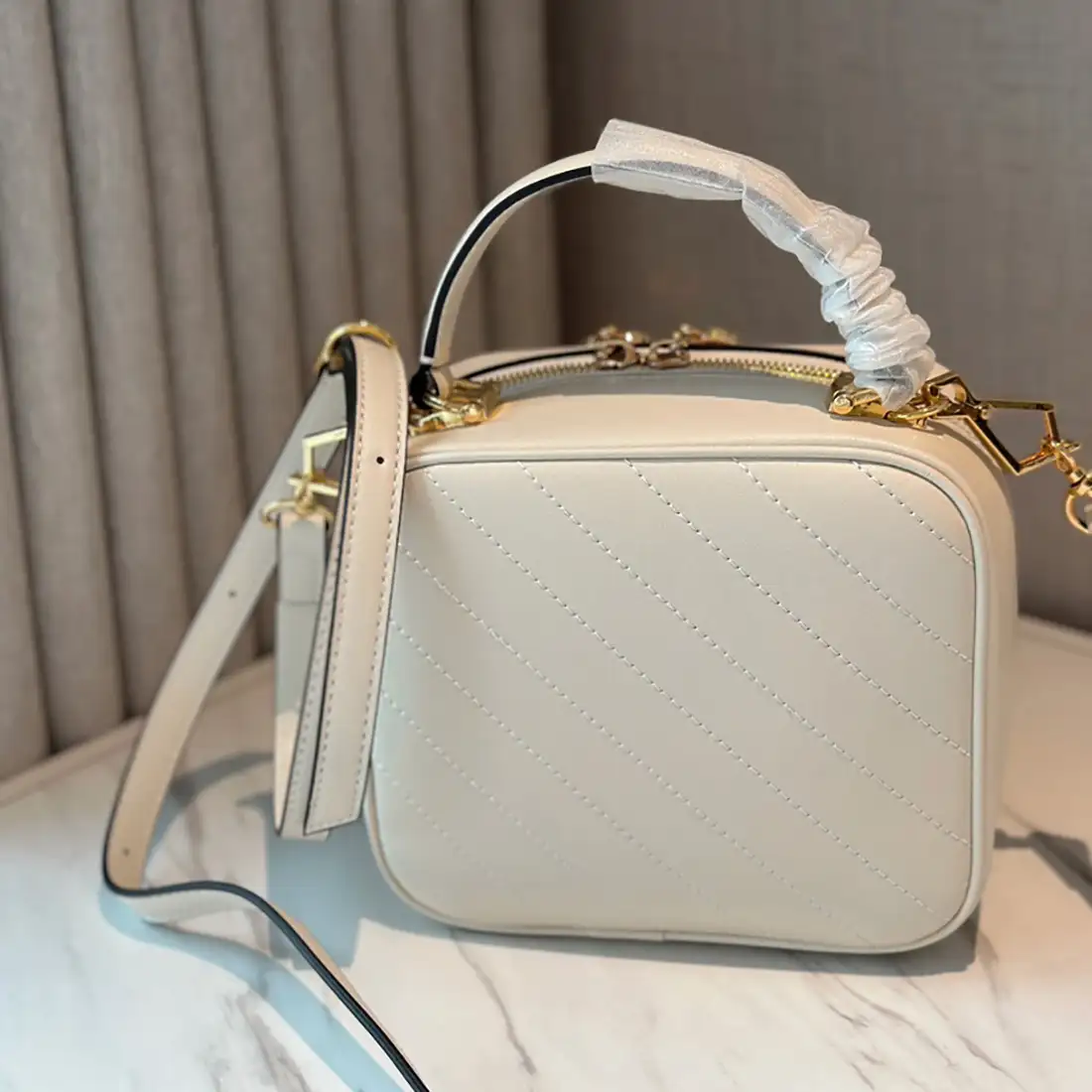New Blondie Small Square Bag  Shoulder bag totes bag luxury bag (图3)
